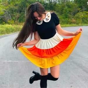 Her Universe Disney Mickey Minnie Candy Corn Halloween dress Peter Pan collar